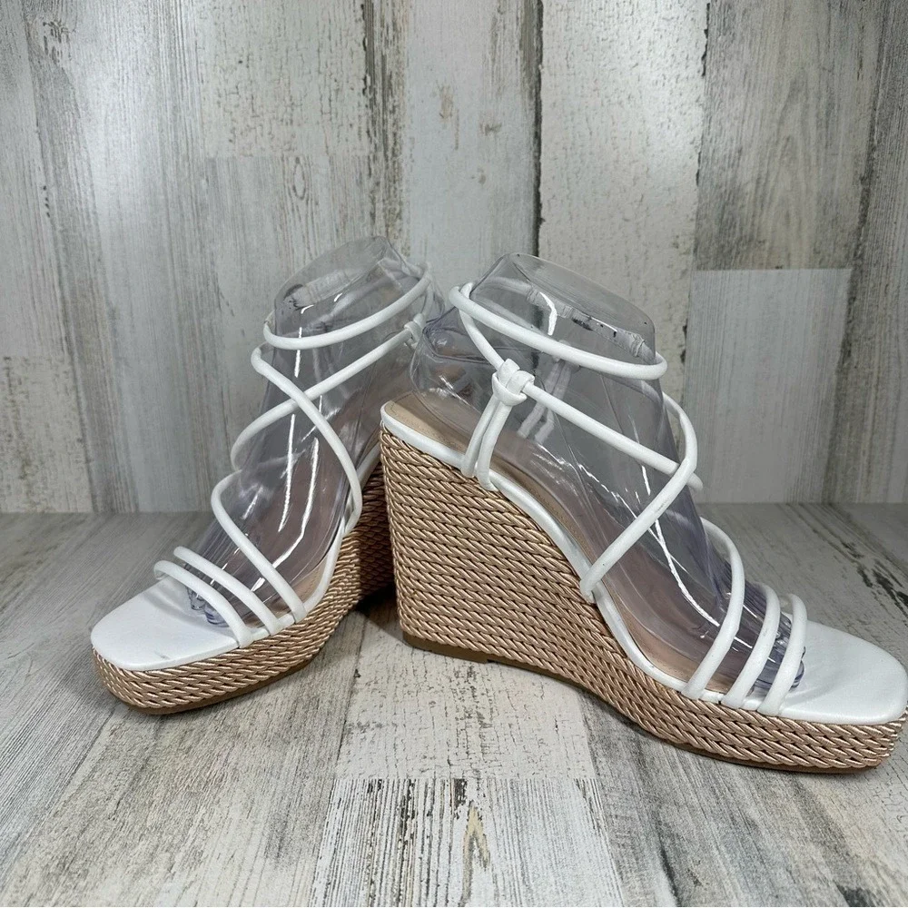 Marc‎ Fisher Sandal Women's 10 Zarah Wedge Strappy White Faux Leather